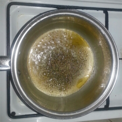 Melted Butter with thyme